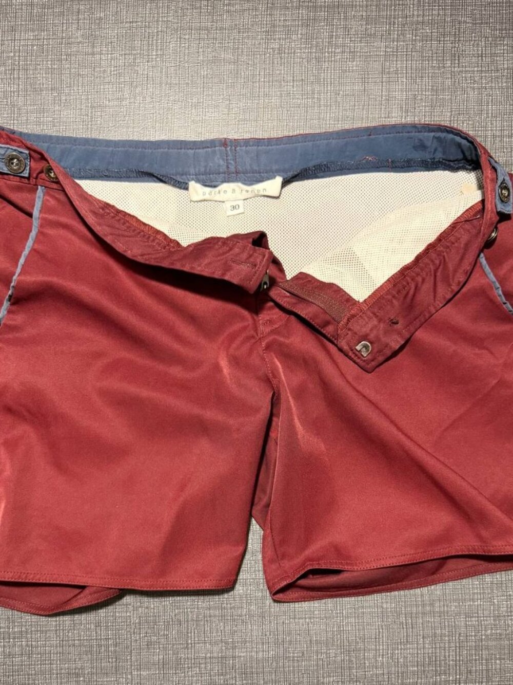 Parke & Ronen Deep Burgundy Swim Shorts with Navy Piping Sz 30" 4" In